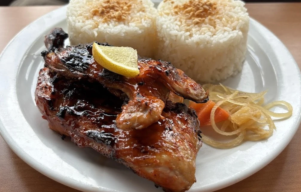 Filipino catering and dine-in restaurant Chicken House Edmonton